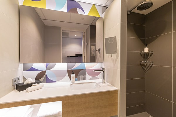 Postillion Hotel Room